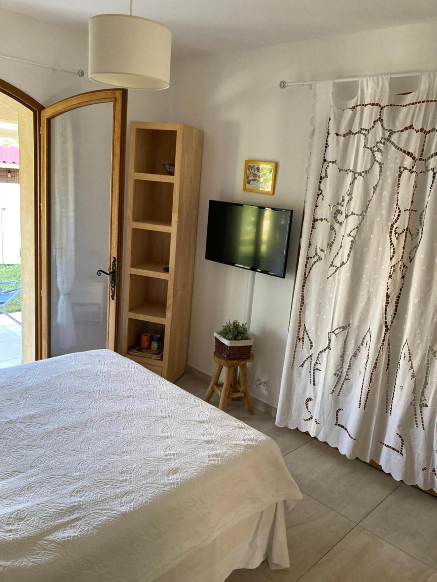 Bed & Breakfast Les Lillas Saint-Jeannet  Ngoại thất bức ảnh