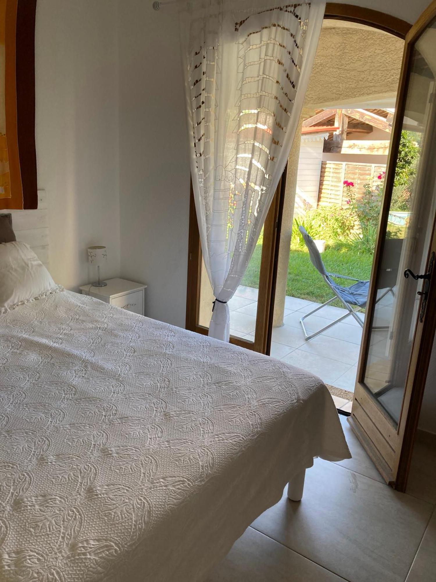 Bed & Breakfast Les Lillas Saint-Jeannet  Ngoại thất bức ảnh