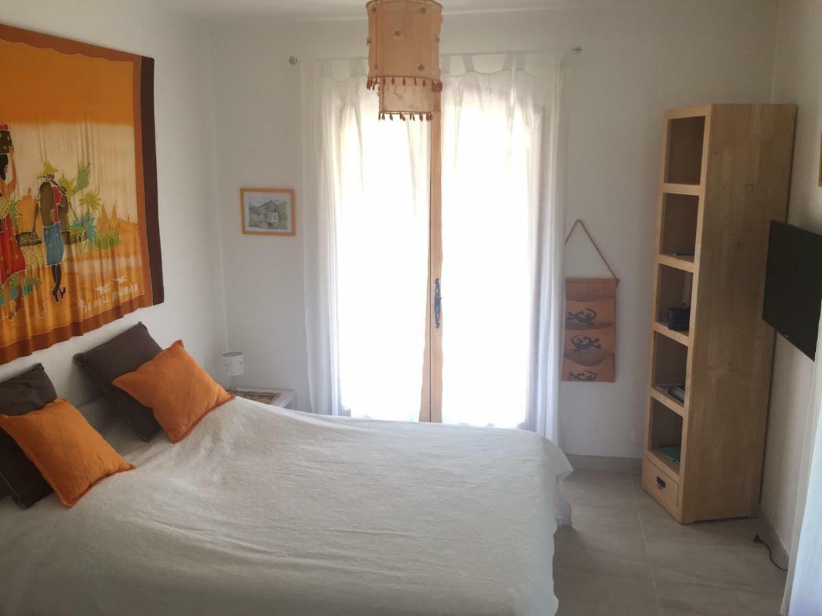 Bed & Breakfast Les Lillas Saint-Jeannet  Ngoại thất bức ảnh